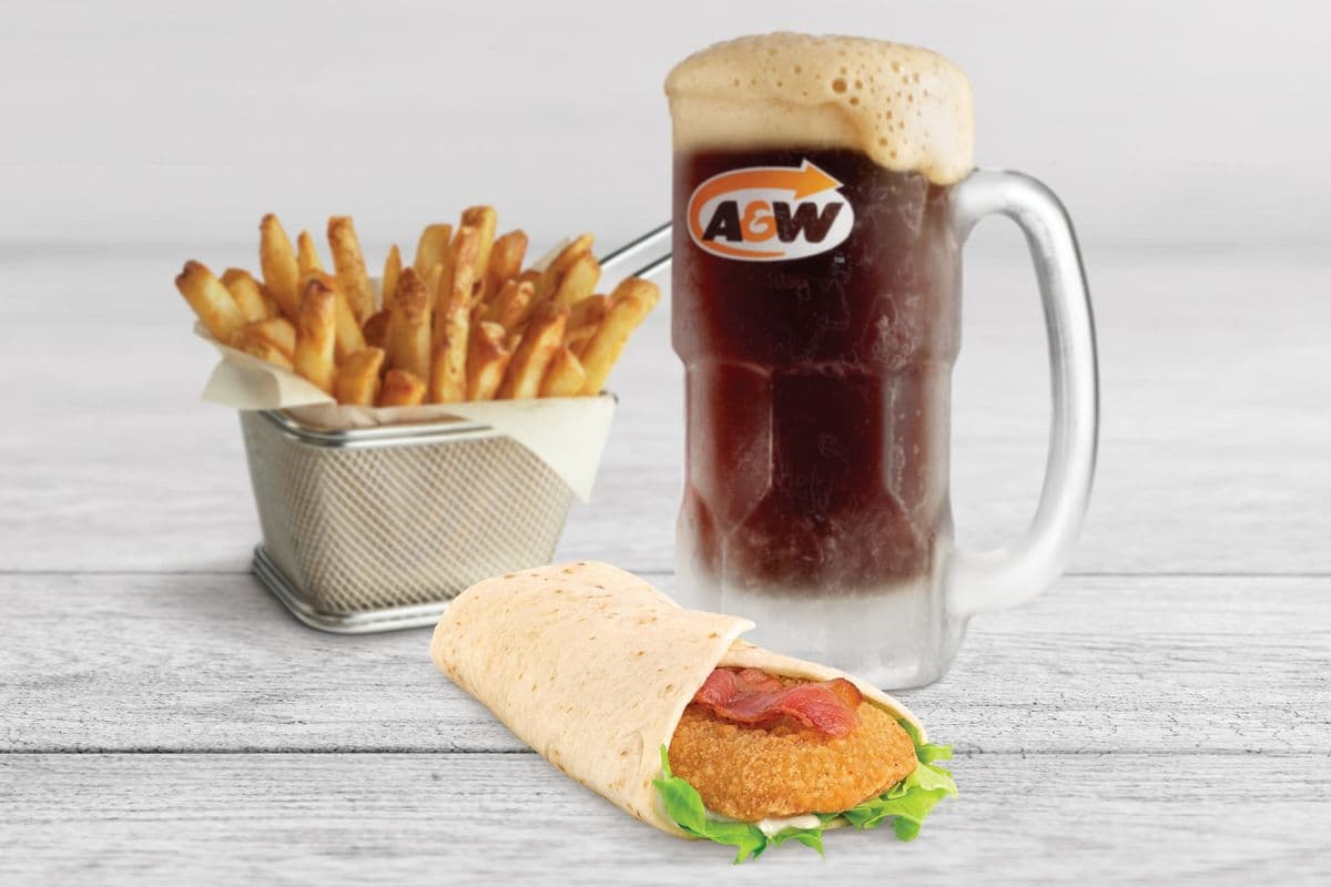 Combo wrap au poulet avec bacon / Bacon Chicken Wrap Combo