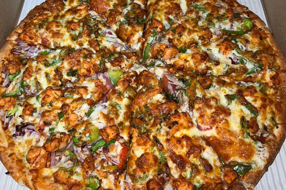 Small BBQ Chicken Special Pizza
