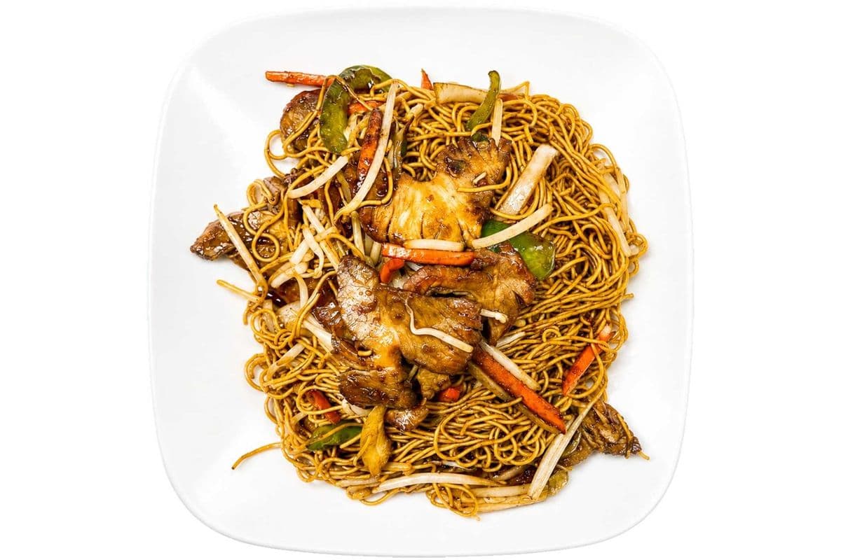 27f. Barbeque Pork Stir-Fried Egg Noodles
