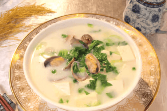 Clam and Tofu Soup 蛤蜊豆腐汤
