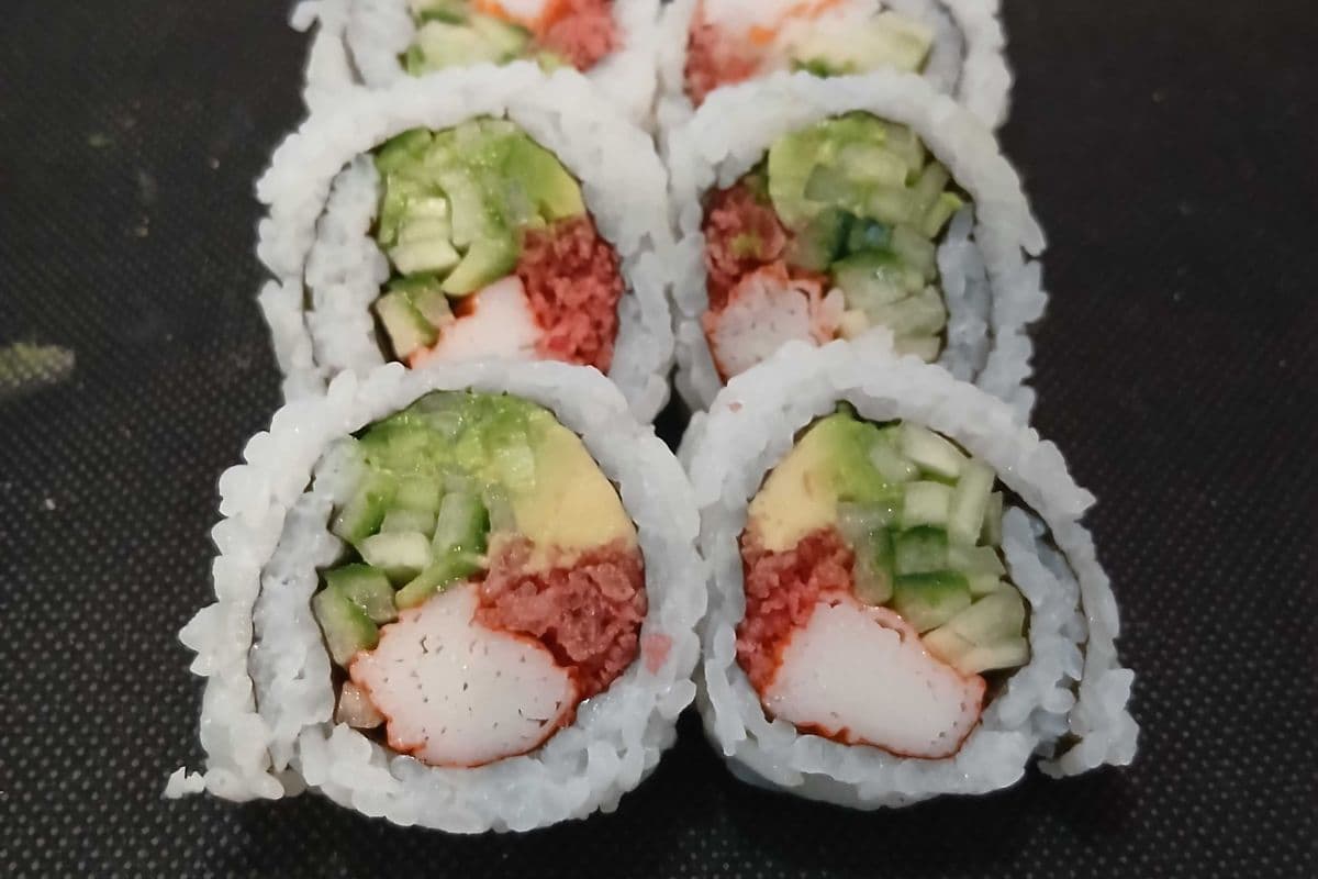 California Roll 6pcs (190 Cal)