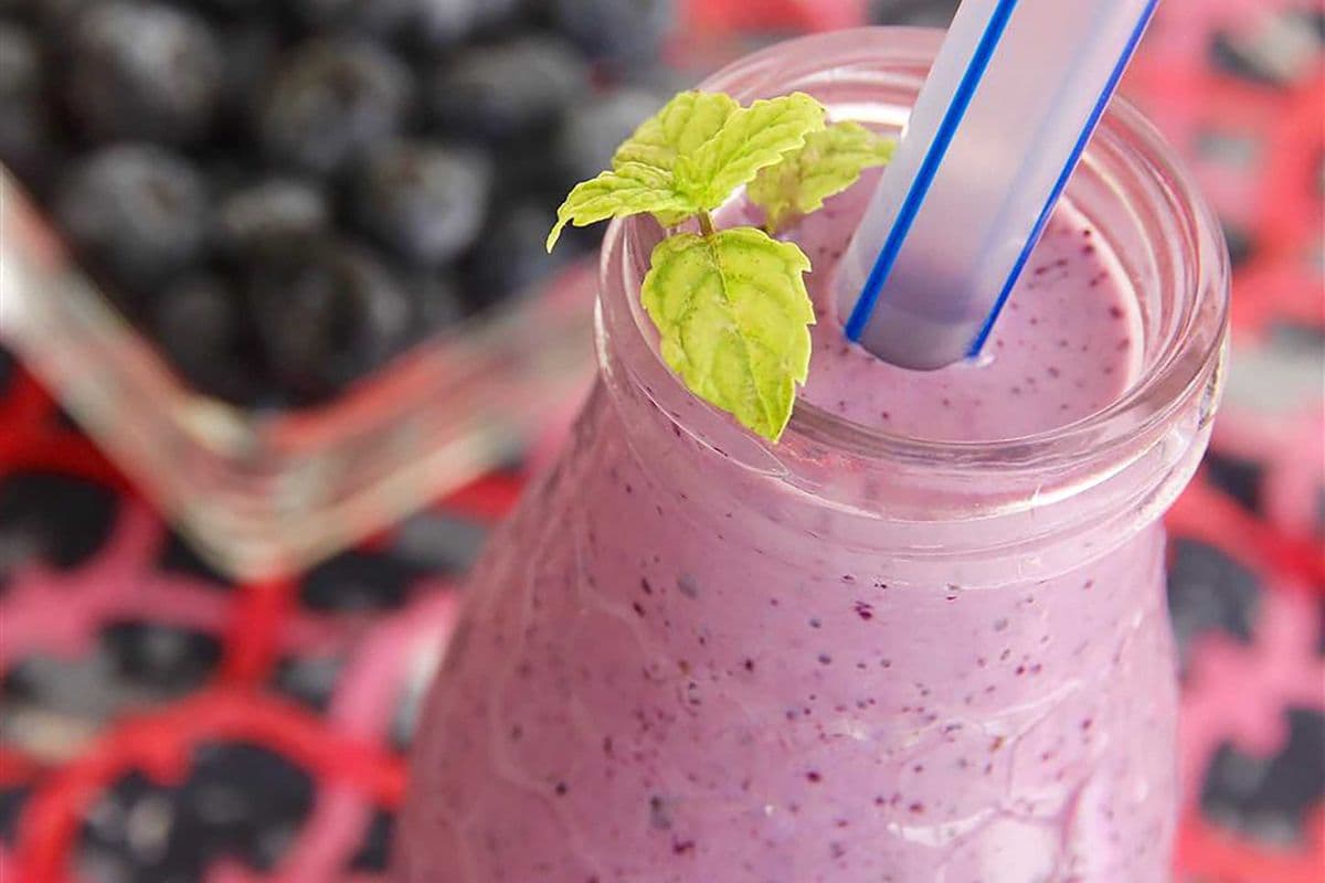 Blueberry Smoothie 蓝梅奶昔沙冰