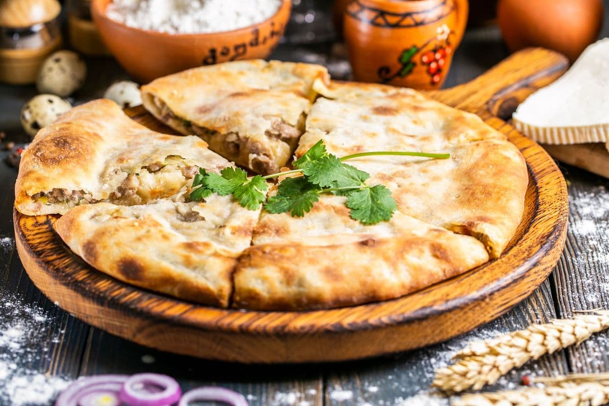 Khachapuri Kubdari