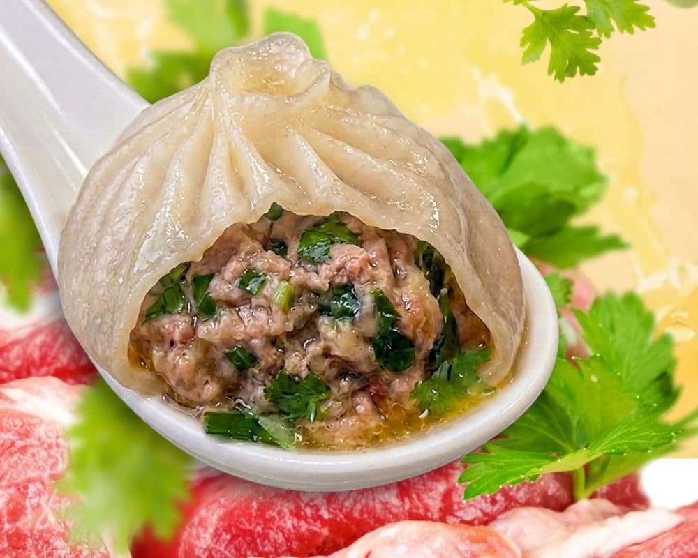 18. Juicy Lamb & Coriander Dumpling / Agneau & Coriandre Xiao Long Bao