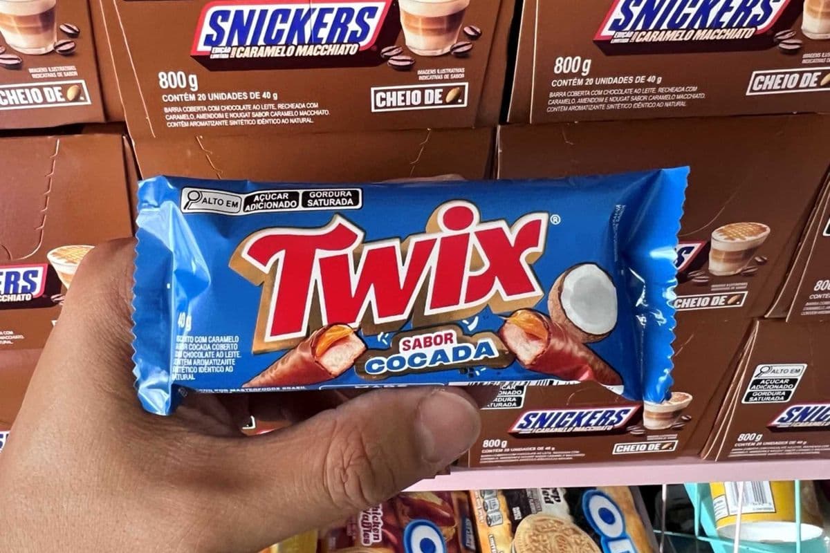 Twix Cocada Coconut Chocolate Bar (Brazil) - 40g