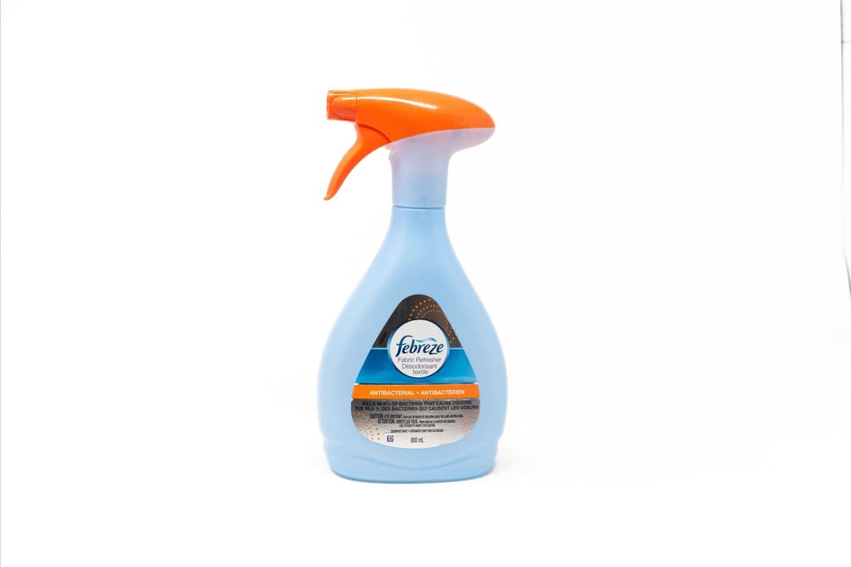 Febreze Extra Strength Fabric Refresher (800 ml)