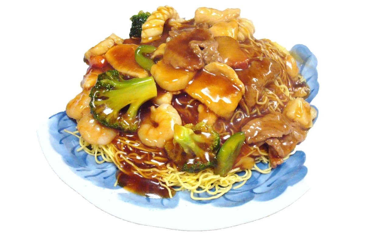 296. Cantonese-Style Fried Crispy Egg Noodle 廣東炒麵