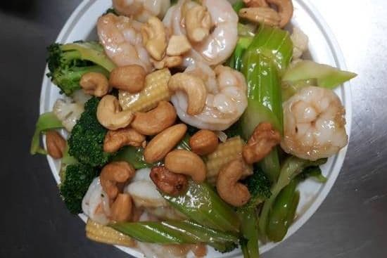 Shrimp with Cashew Nuts