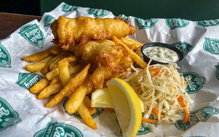 Fish and Chips (2 pcs)