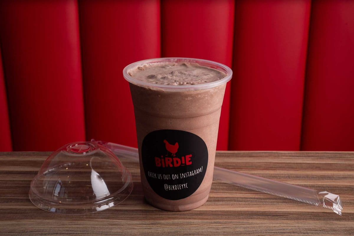 Chocolate Milkshake (16oz)