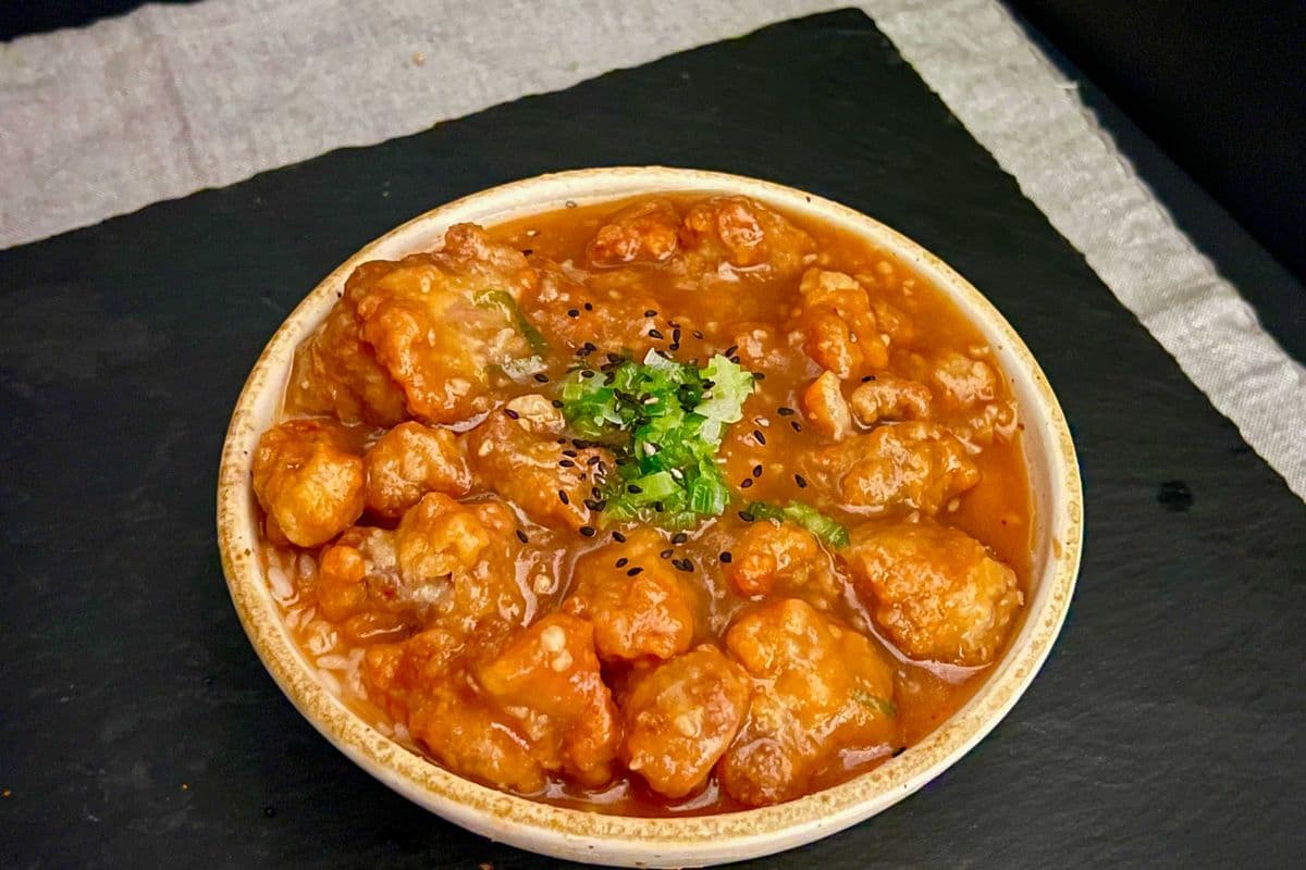 B15 Honey Garlic Chicken Rice Bowl