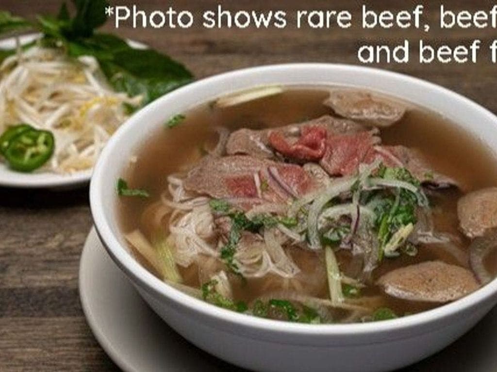 Pho Tai (Rare Beef)