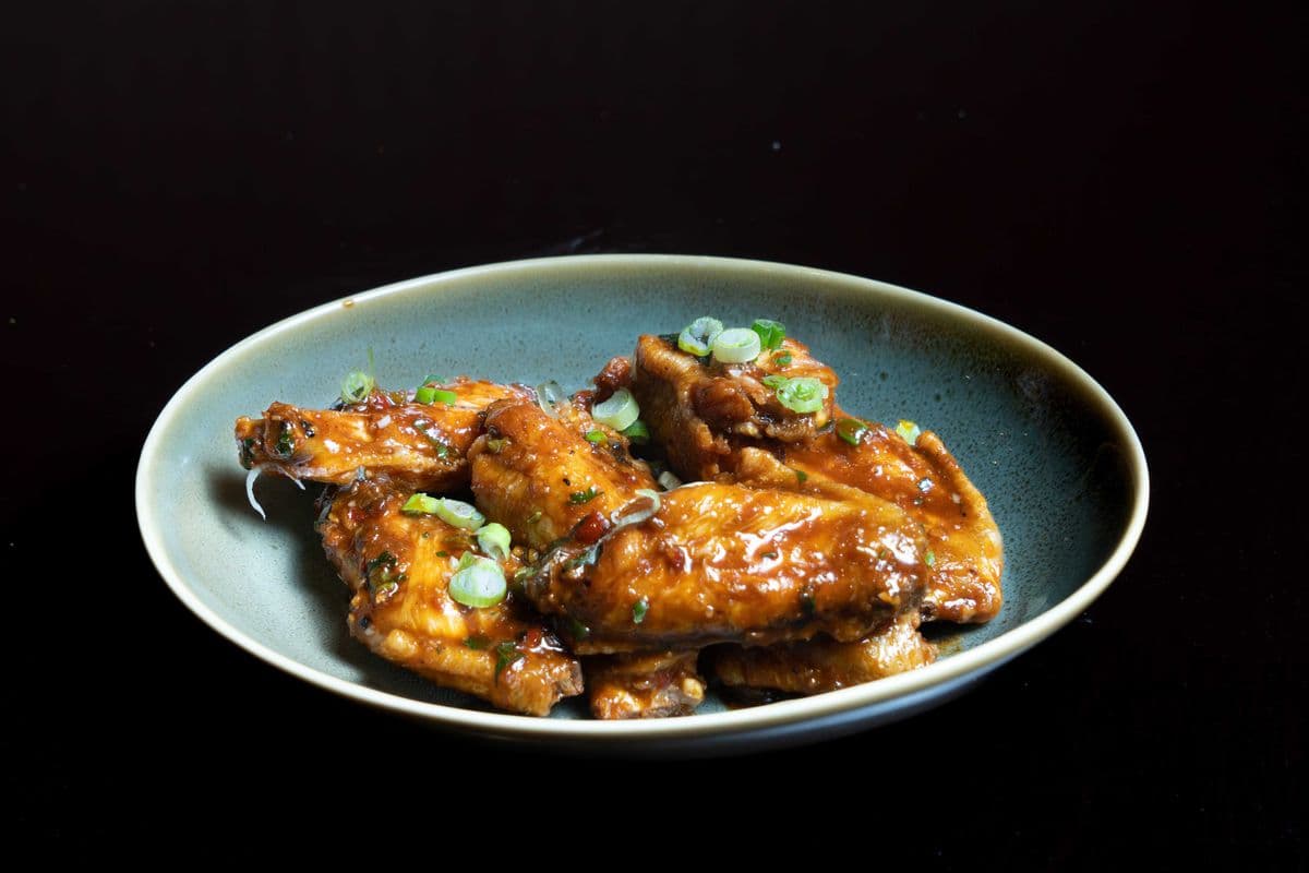 Angrezi Wings
