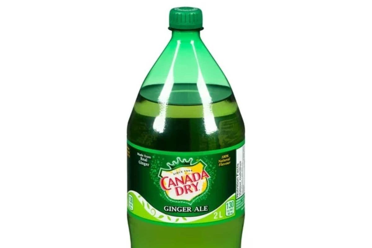 Canada Dry Ginger Ale (710 ml Bottle)