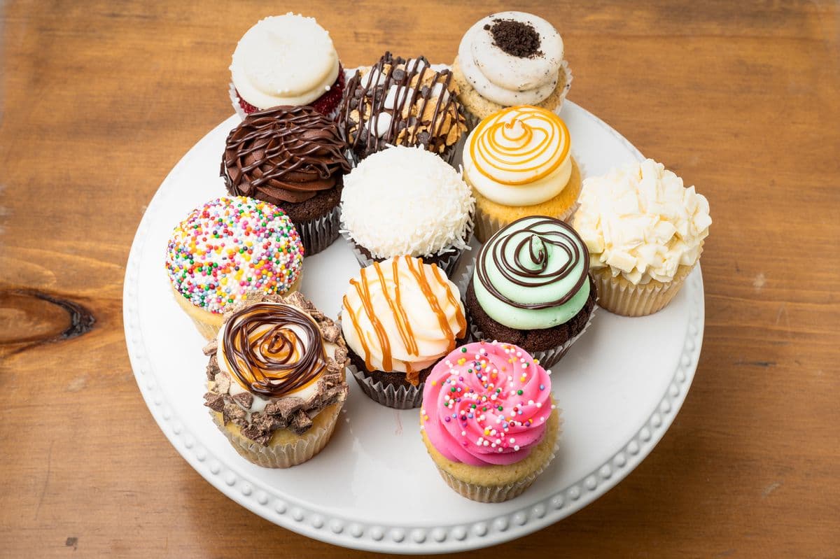 Half-Dozen Cupcakes (6 pcs)