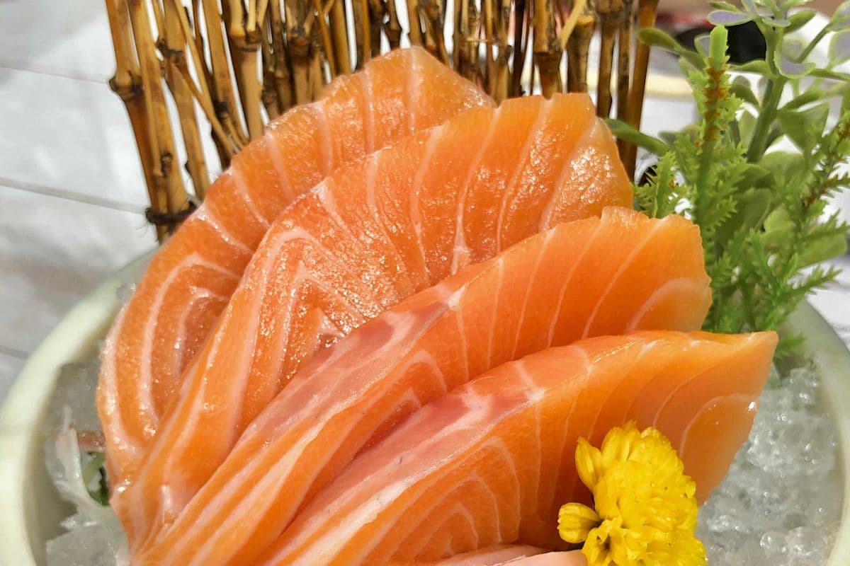 Salmon (Sake) Sashimi (3 pcs)