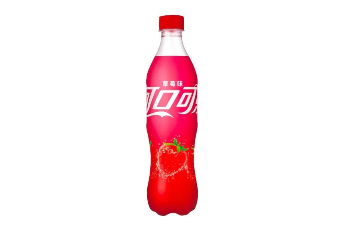 Coca-Cola Strawberry (500 ml Bottle)