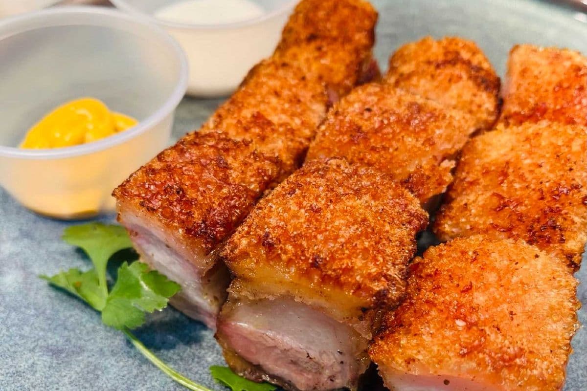 Roast Pork with Crispy Skin (Half lb) - 脆皮燒肉