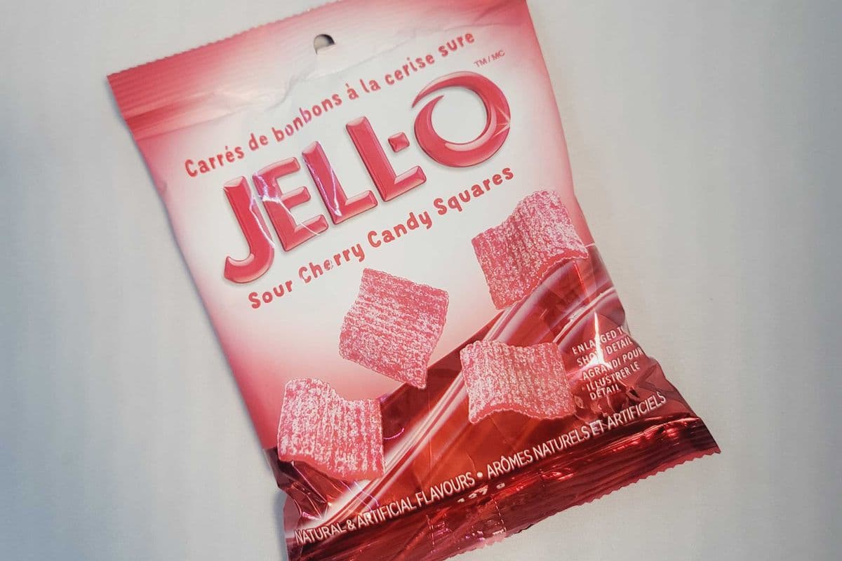 Sour Cherry Jell-O Gummies (127 g)
