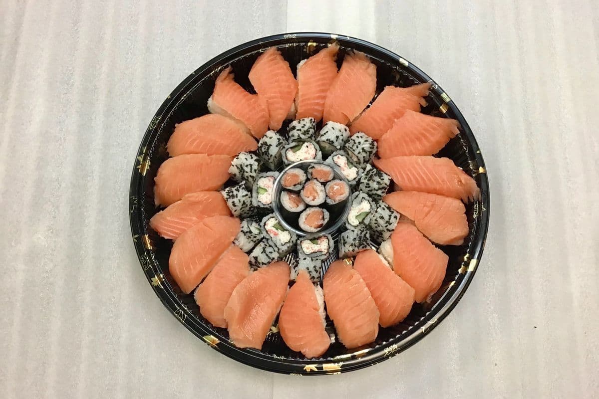 Salmon Lover Tray (42 pcs)
