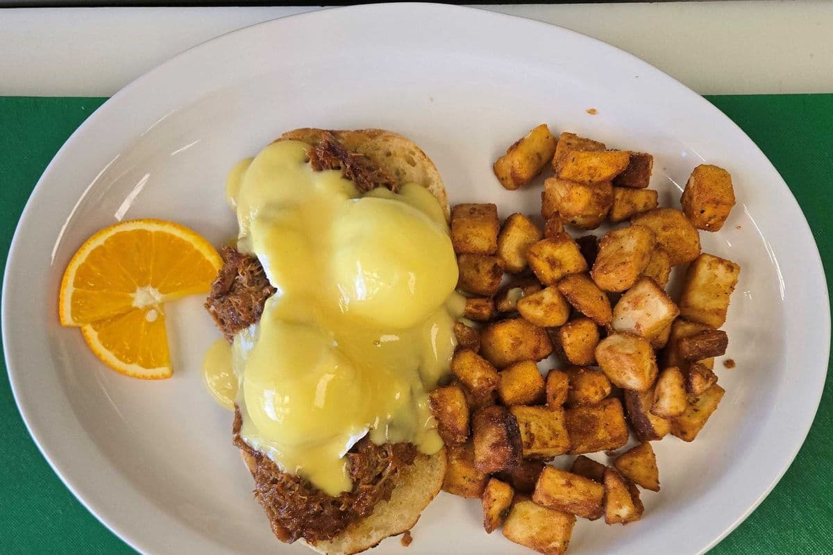 BOGO - Pulled Pork Benedict