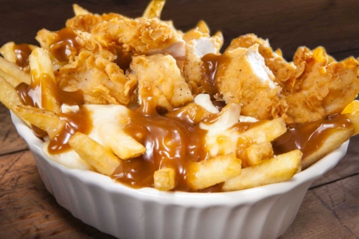 Chicken Tender Poutine (Medium)