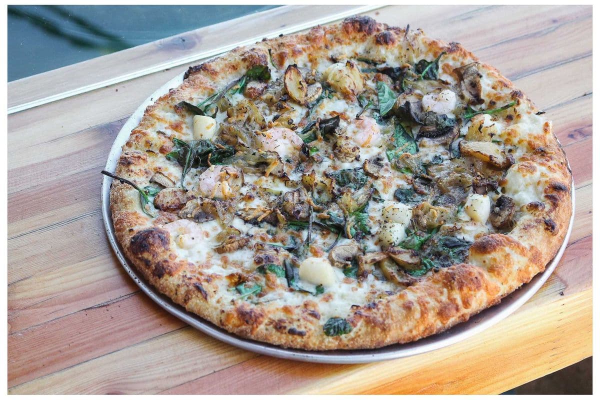 Small Abandon Ship Pizza