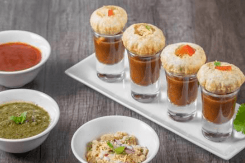 7. Golgappe (Pani Puri)
