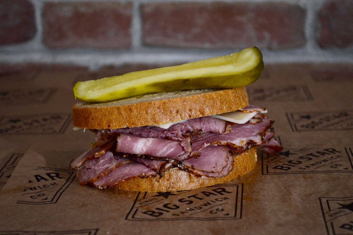 #12 - Smoked Meat on Rye Combo