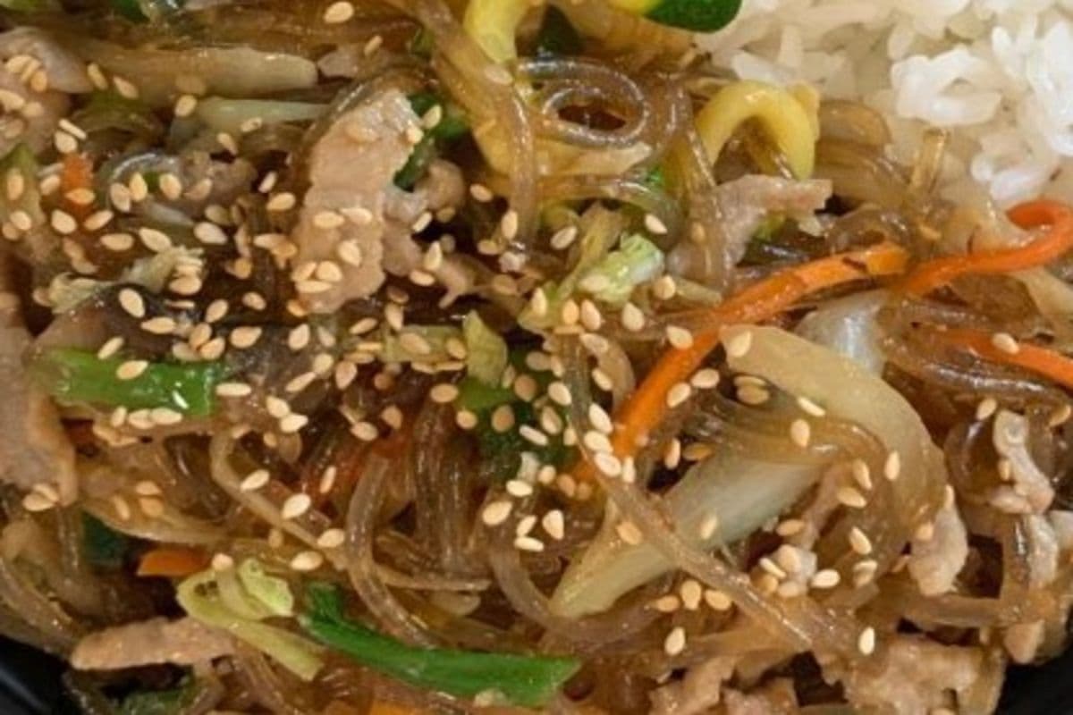 D7. Japchae on Rice (Beef)