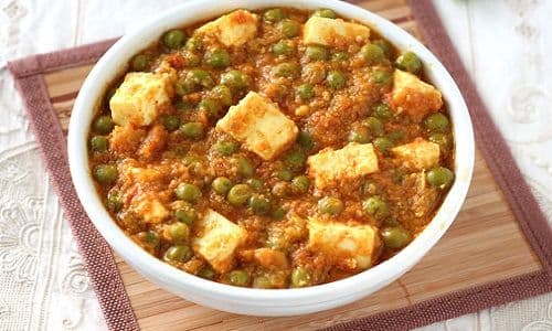 Aaloo Matar Paneer