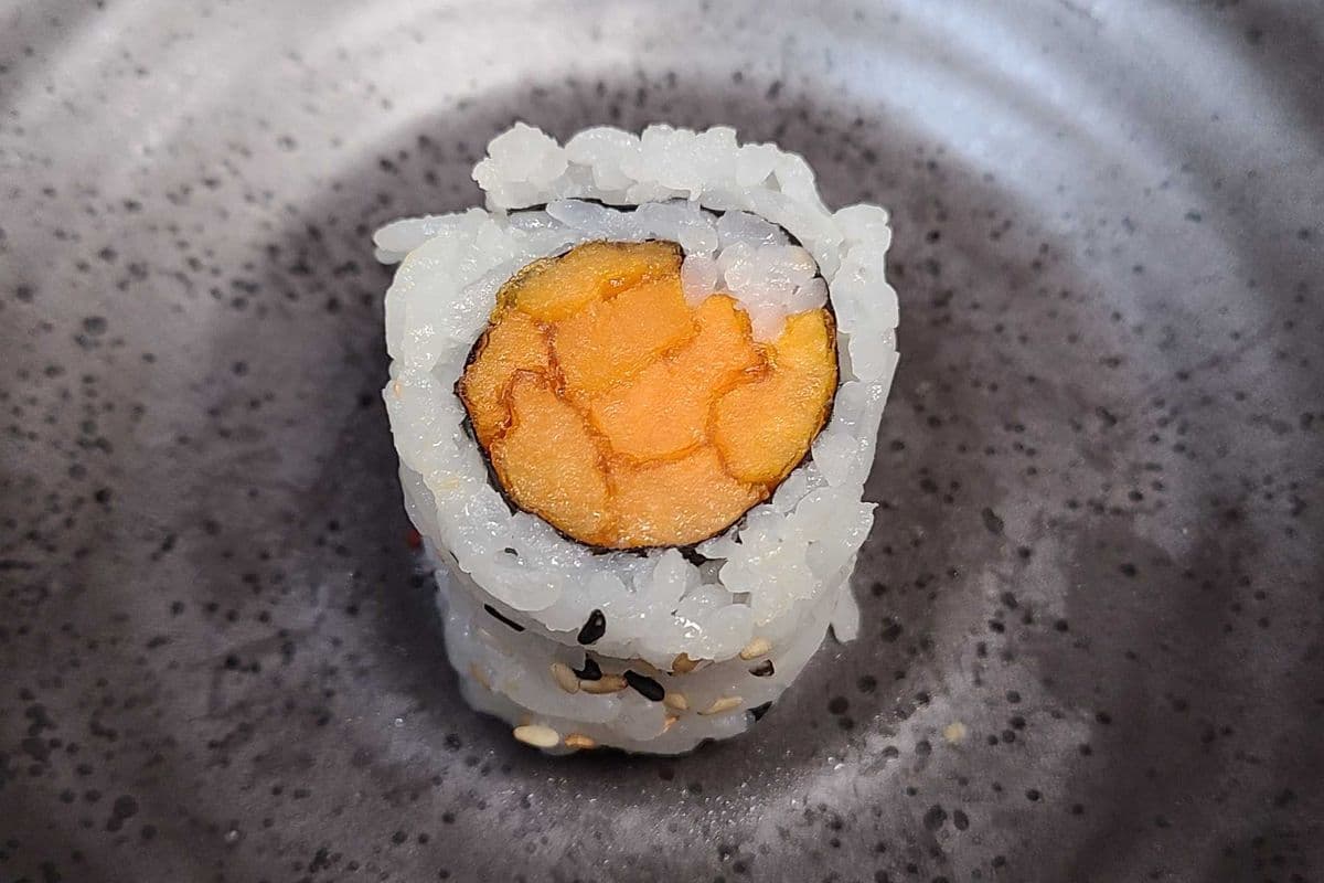 24. Hosomaki à la patate douce / Yam Hosomaki Roll