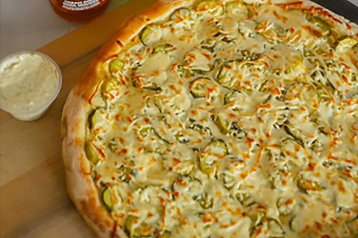 12" Creamy Dill Pickle Pizza (8 slices)