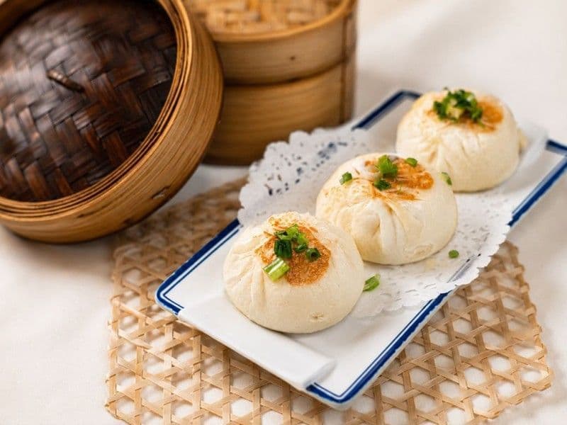 11.Steamed Chicken Bun 11.蒸雞包