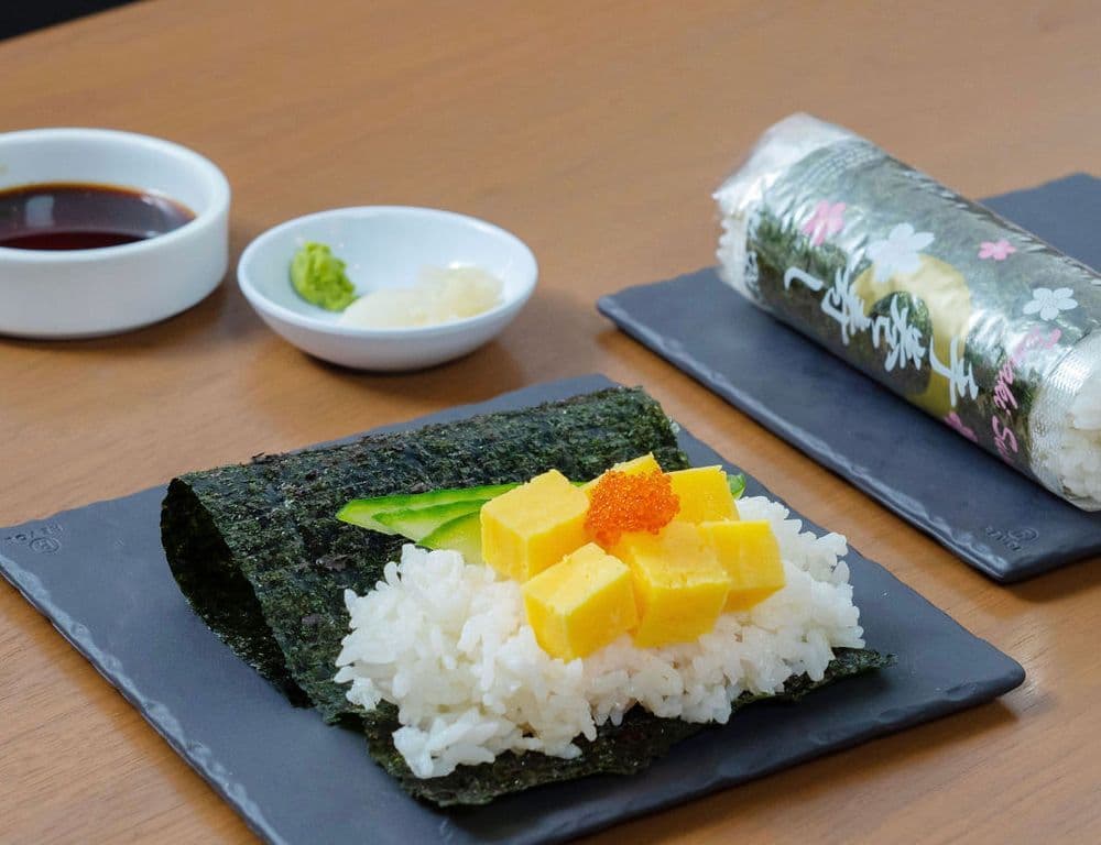 Tamago Temaki