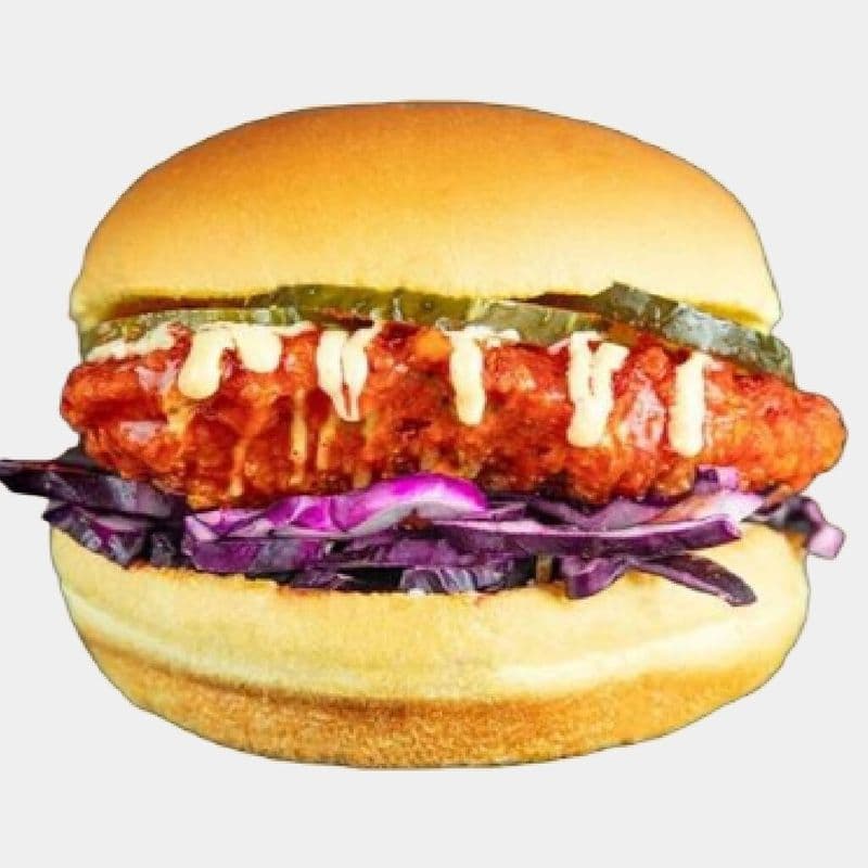 Sandwich tendre au poulet piquant de nashville / Nashville Hot and Crispy Chicken Tender Sandwich