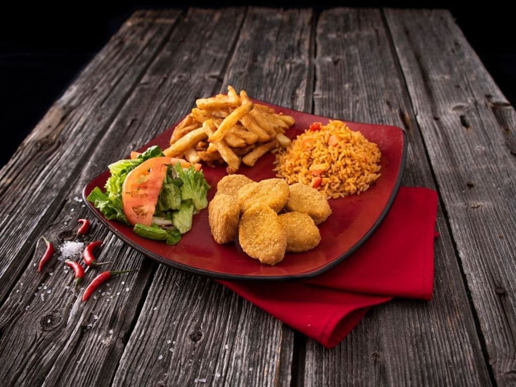 6 mcx en Assiette Croquettes au Poulet / 6 pcs Chicken Croquettes Plate