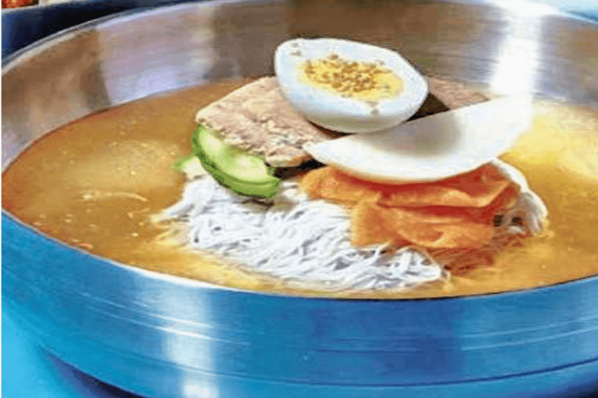 Cold Noodles in Broth / 물냉면