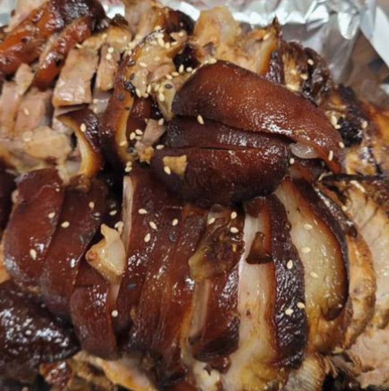 Braised Pigs Feet (족발)