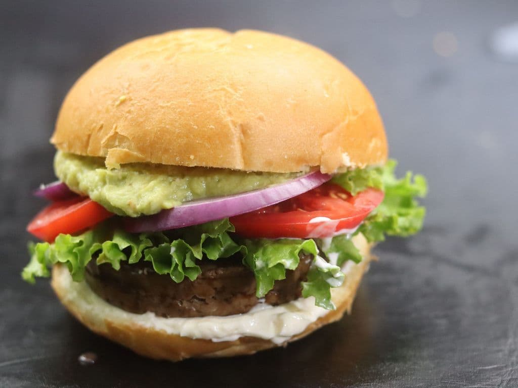 VÉGÉ BURGER