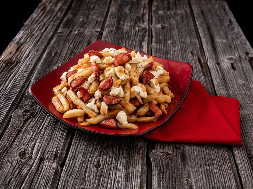 Poutine Piri-Piri Régulière / Regular Poutine Piri-Piri