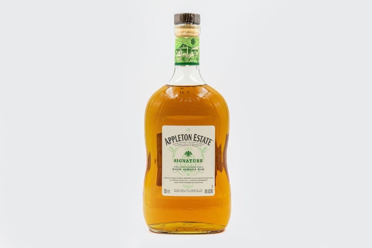 Appleton Estate Signature Blend (750 ml) (1 x 750ML)