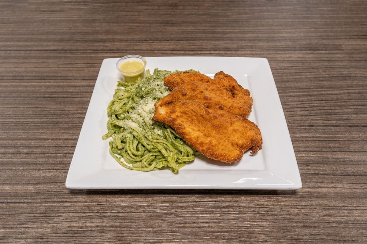 Tallarines Verdes Con Milanesa