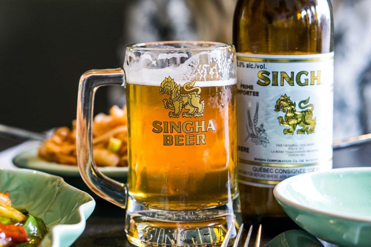 Singha Beer (330 ml Bottle) (1 x 330 ml)