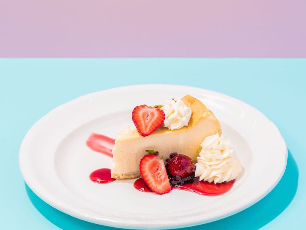 New York Style Strawberry Cheesecake