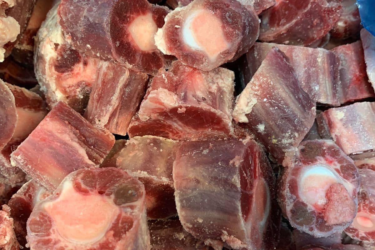 Frozen- beef oxtail approx 800g
