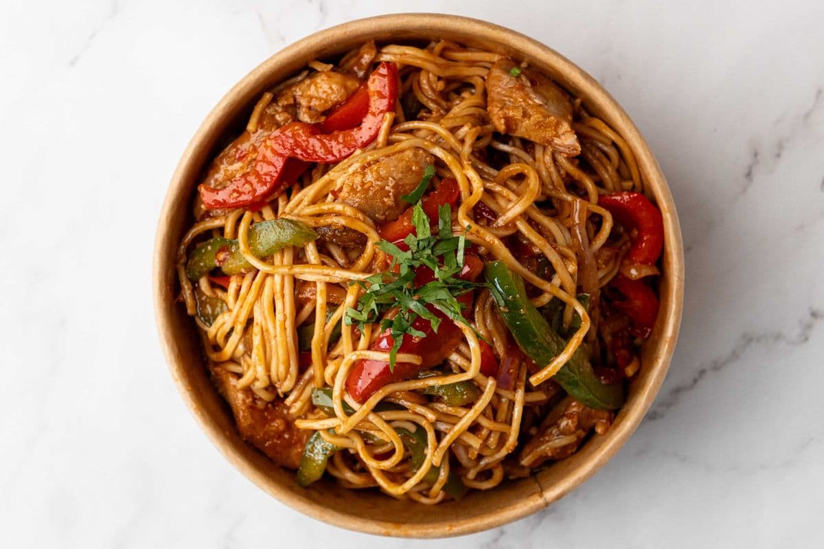 Hakka Noodles - Vegetarian