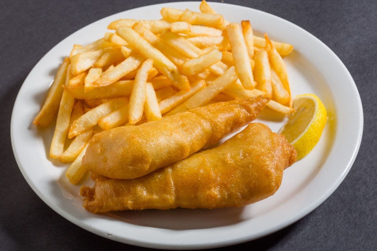 English-Style Fish Dinner (2 pcs)