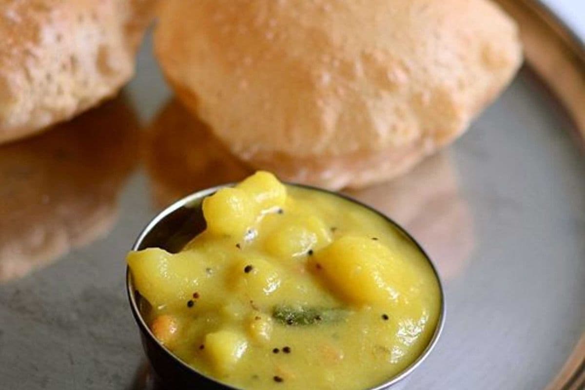 Aloo Bhaji Puri (3pcs)