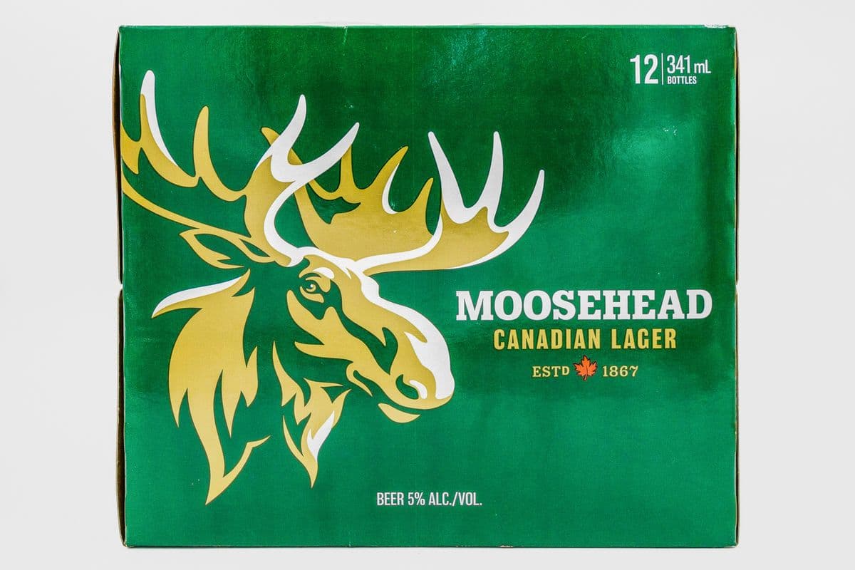 Moosehead Lager (12 Bottles) (1 x 3960ML)